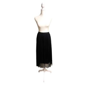 NWT Black Tulle Midi Skirt, Size M